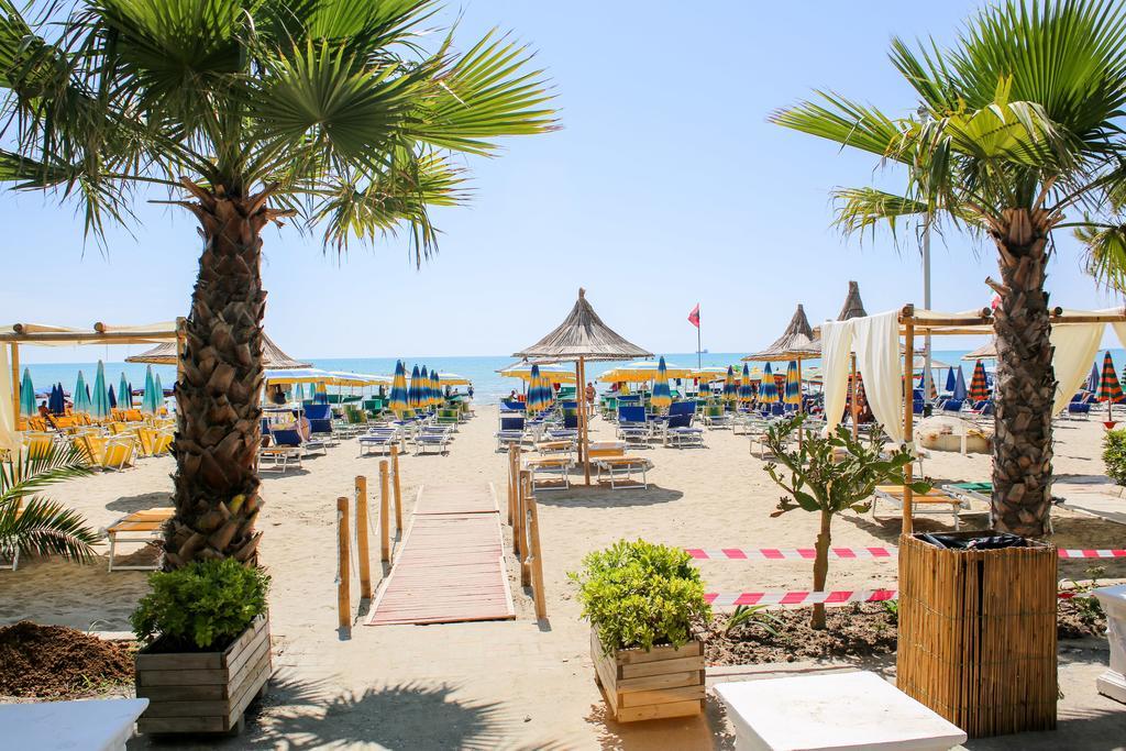 Hotel Bella Vista Škalngur Dış mekan fotoğraf
